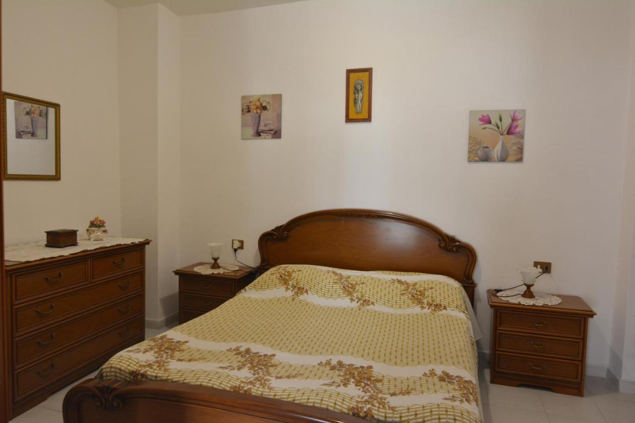Casa Vacanze I Girasoli إيغليزياس المظهر الخارجي الصورة